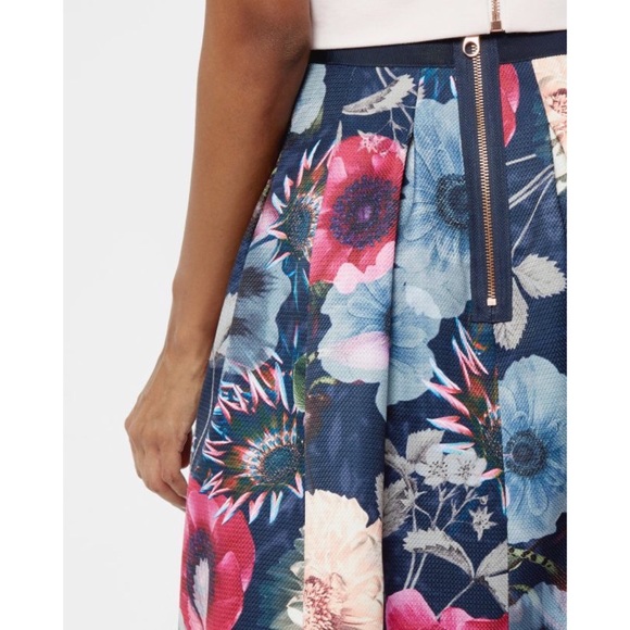 SOLD Ted Baker Poppy Print Floral Skirt - Picture 4 of 11